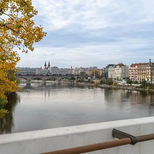 Apartment Wishlist Residences - Karlin Free Parking, Prague