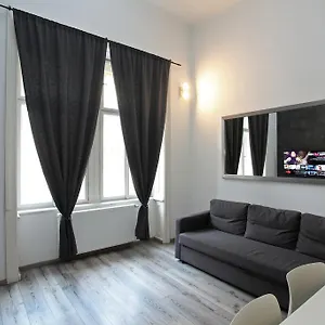 Apartment House - The Modern Flat, Prague